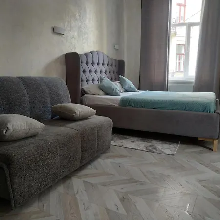 з виглядом на історичний центр львова Διαμέρισμα Λβιβ