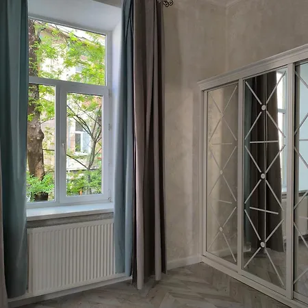 з виглядом на історичний центр львова Διαμέρισμα Λβιβ