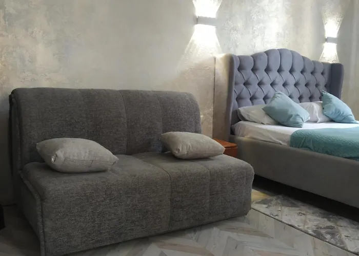 з виглядом на історичний центр львова Lviv